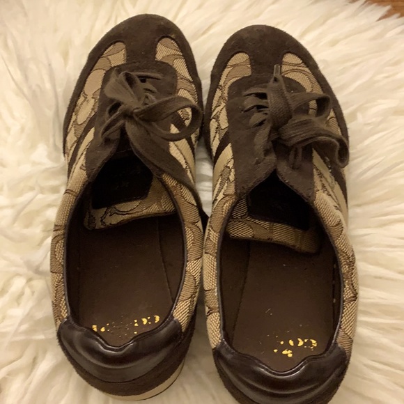 Authentic coach sneakers size 6.5 - Picture 3 of 6